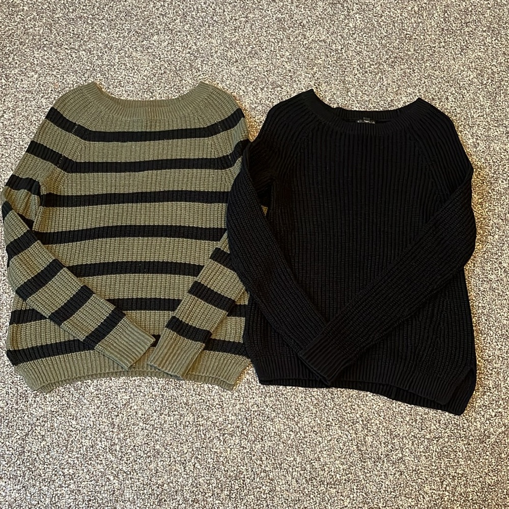 Express Sweater Bundle - image 2